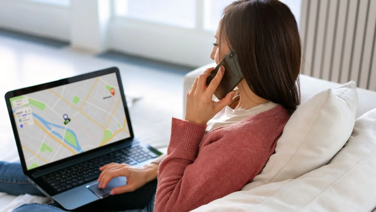 Best-GPS-Tracker-for-Commercial-Vehicles-in-India.