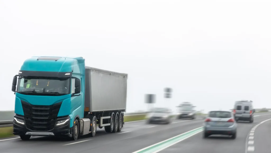 Best-fuel-monitoring-system-for-diesel-uses-advanced-fuel-sensors