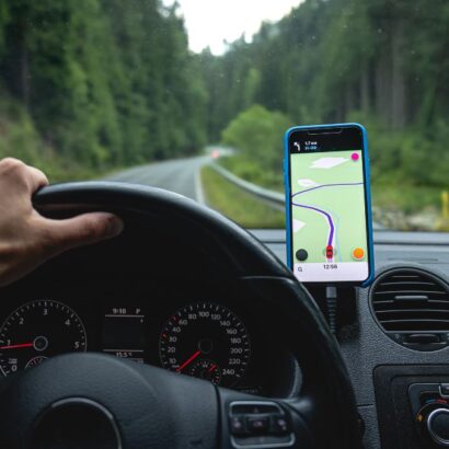 Car GPS Tracker Without a Battery: Smart Tracking Without Recharging