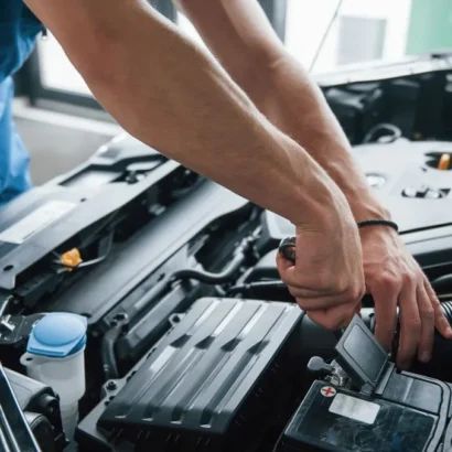 How fast does gps tracker drain car battery